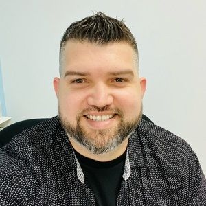 Meet your Posher, Angel daniel